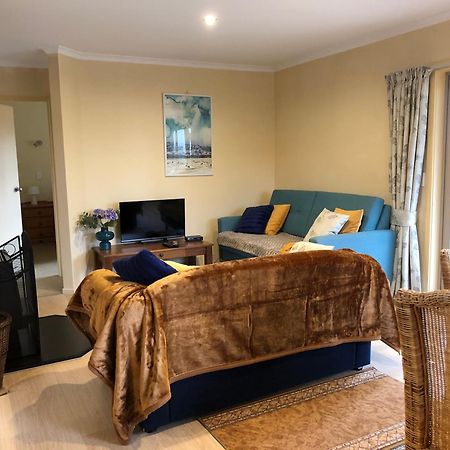 Korimako Ridge - Lake Hawea Holiday Home Luaran gambar